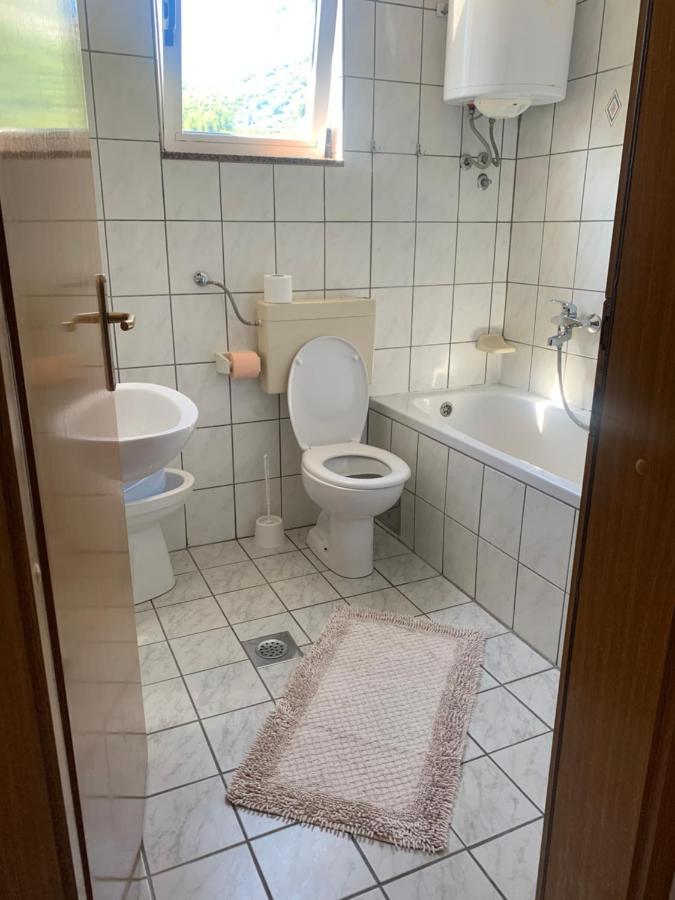 Apartman Adriana Podaca Esterno foto